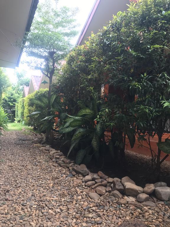 Jim Guesthouse カンチャナブリ エクステリア 写真